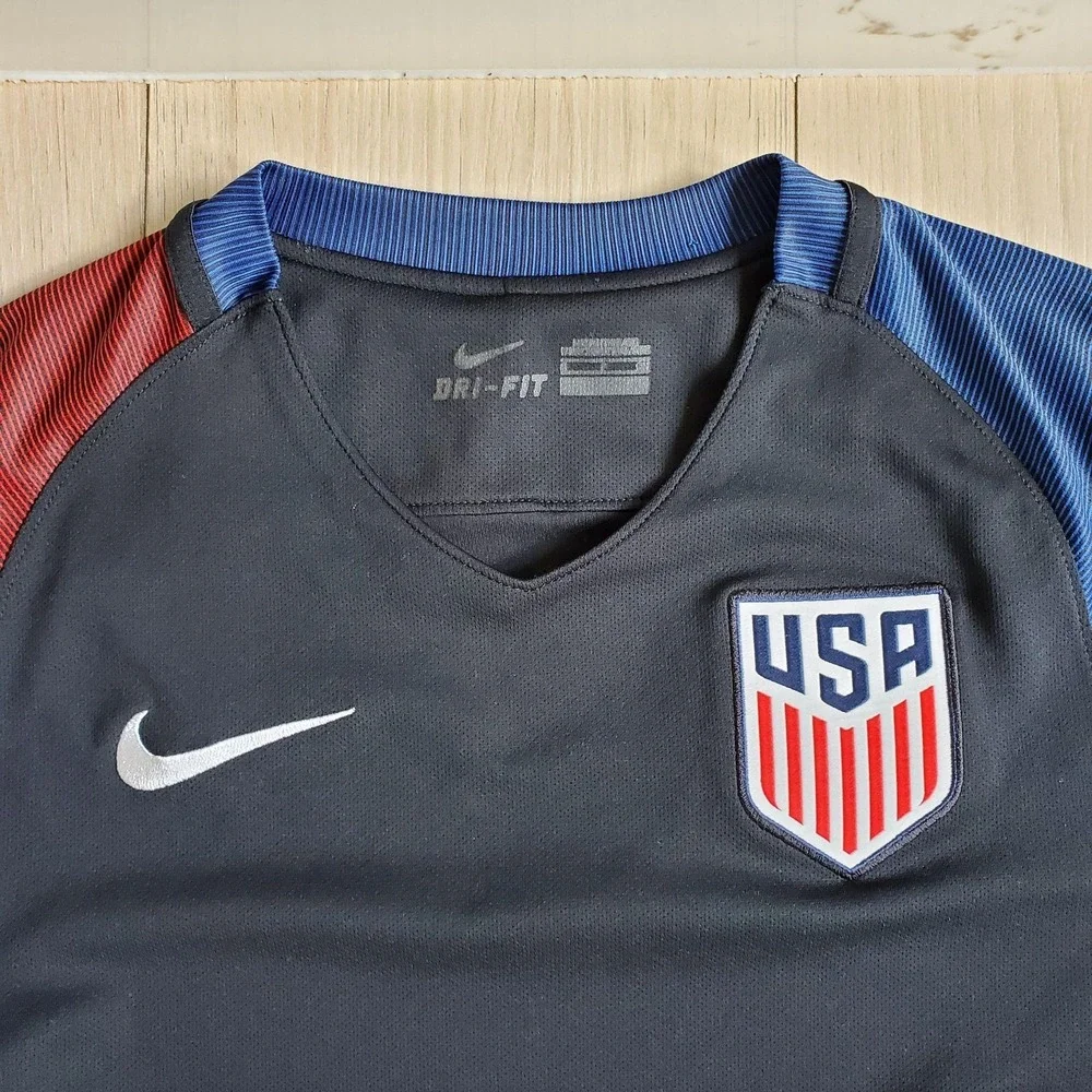 USA Soccer Jersey Shirt Mens Small Black Blue Nike Dri-FIT Authentic 2016 Crest